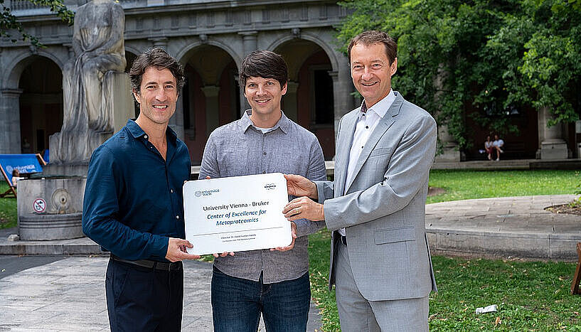 Photo of David Gómez-Varela, Torsten Mueller and Ronald Maier